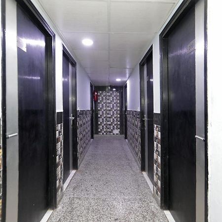 Super Hotel O Athithi Ghaziabad Esterno foto