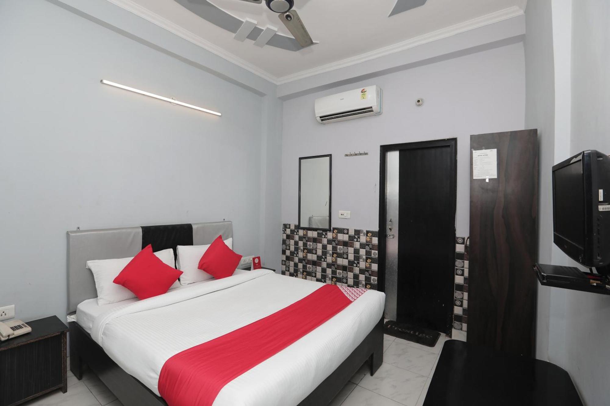 Super Hotel O Athithi Ghaziabad Esterno foto
