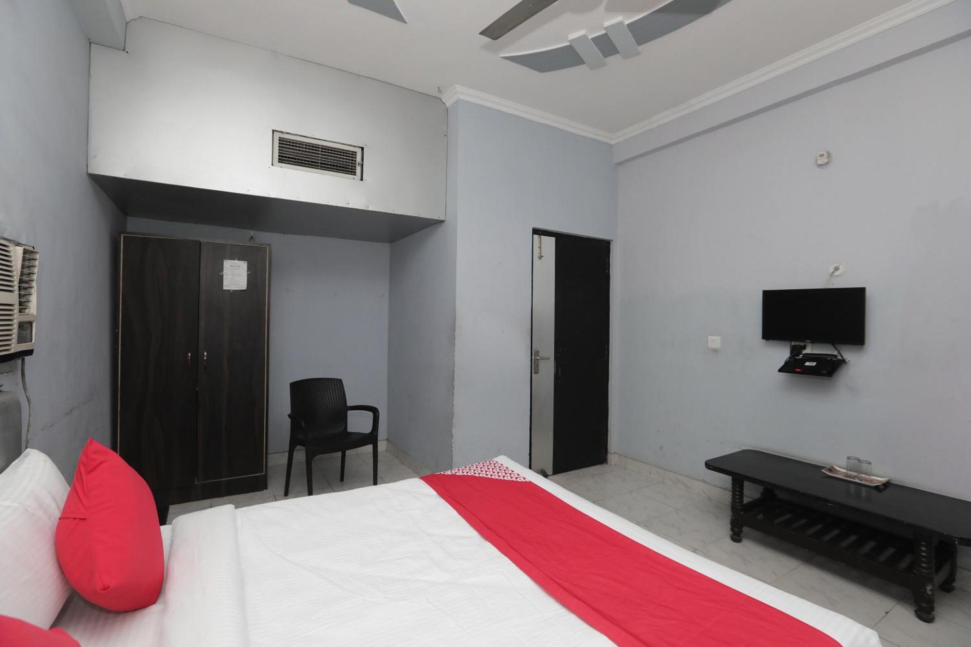 Super Hotel O Athithi Ghaziabad Esterno foto