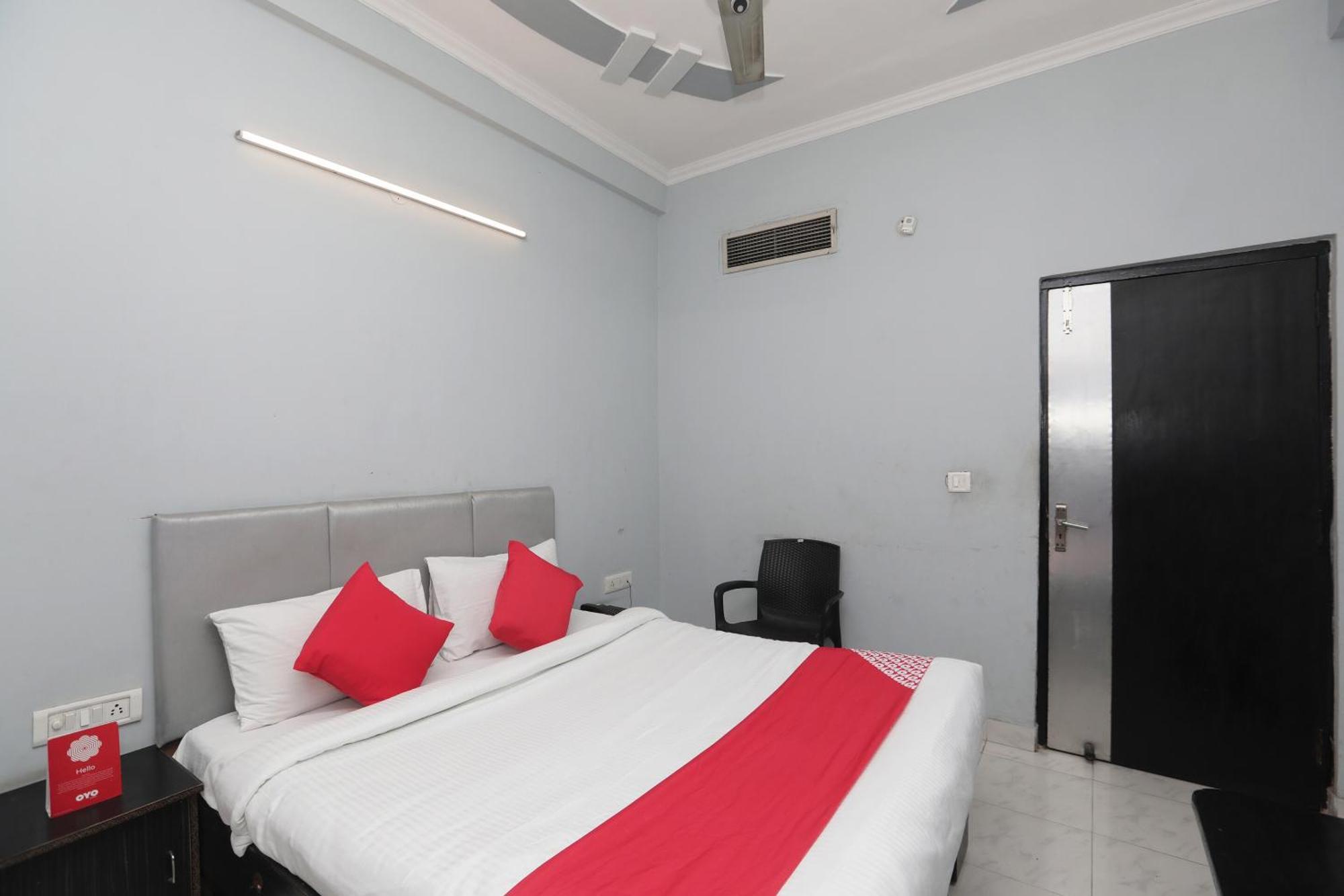 Super Hotel O Athithi Ghaziabad Esterno foto