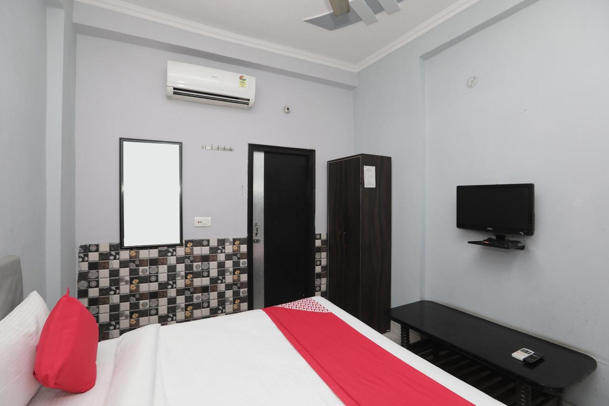 Super Hotel O Athithi Ghaziabad Esterno foto