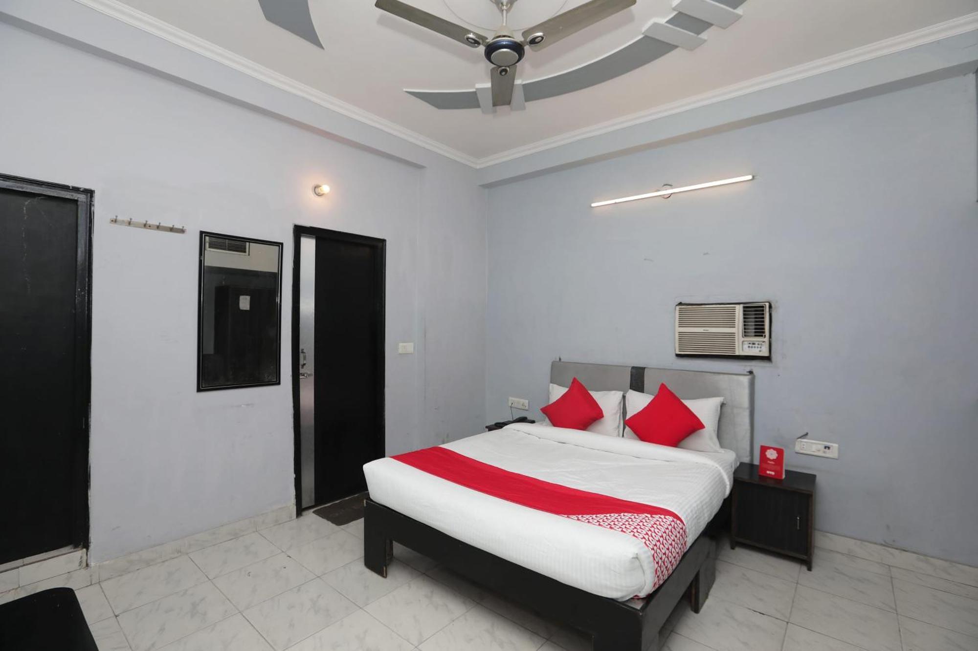 Super Hotel O Athithi Ghaziabad Esterno foto