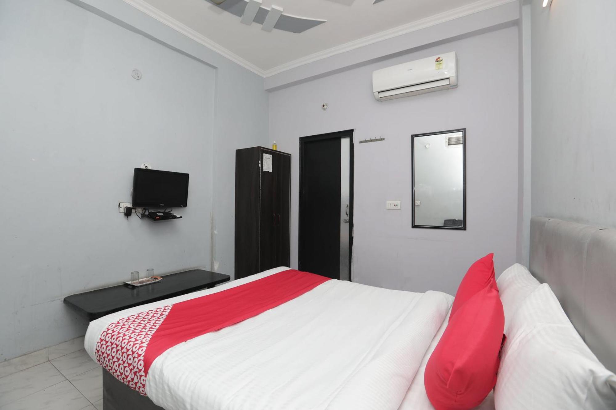 Super Hotel O Athithi Ghaziabad Esterno foto
