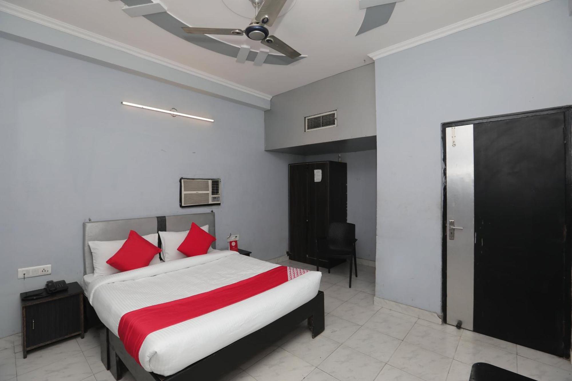 Super Hotel O Athithi Ghaziabad Esterno foto